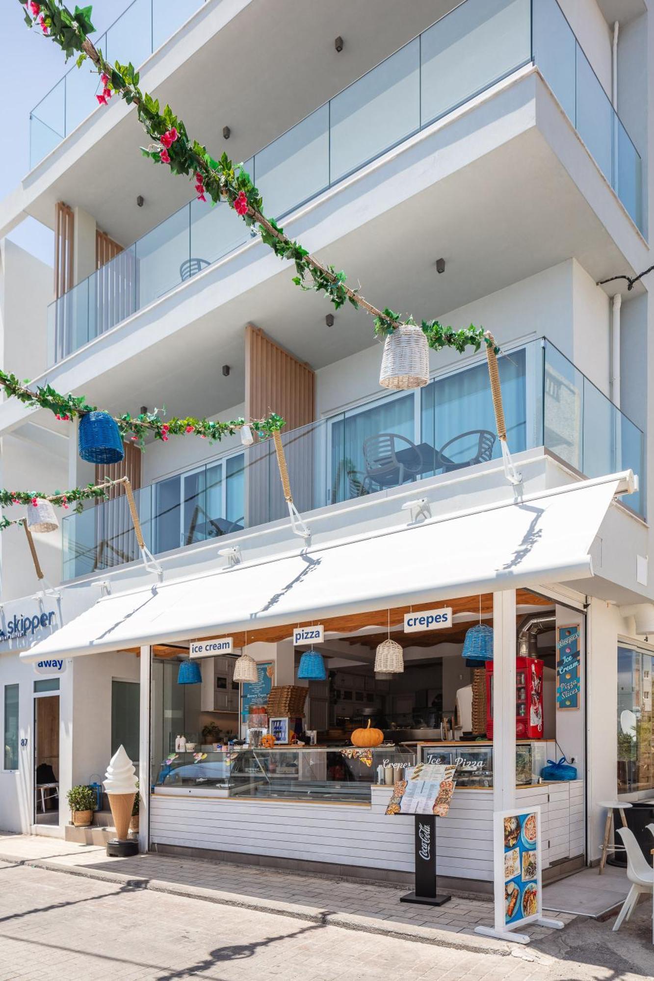 Skipper Beachfront Suites Hersonissos  Exterior foto