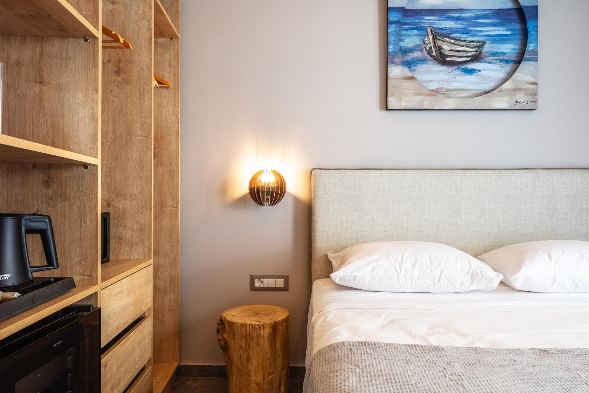Skipper Beachfront Suites Hersonissos  Exterior foto