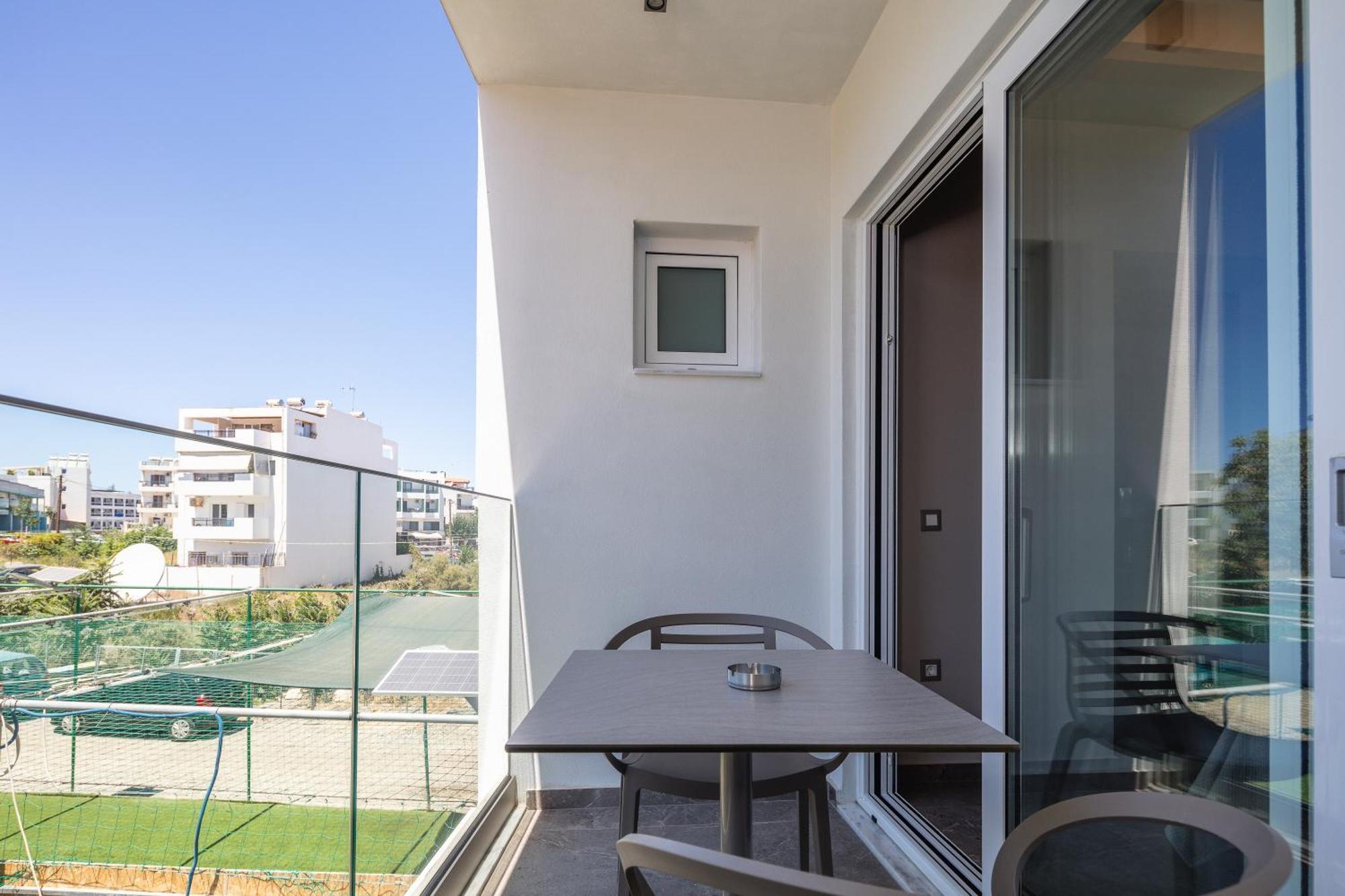 Skipper Beachfront Suites Hersonissos  Cameră foto