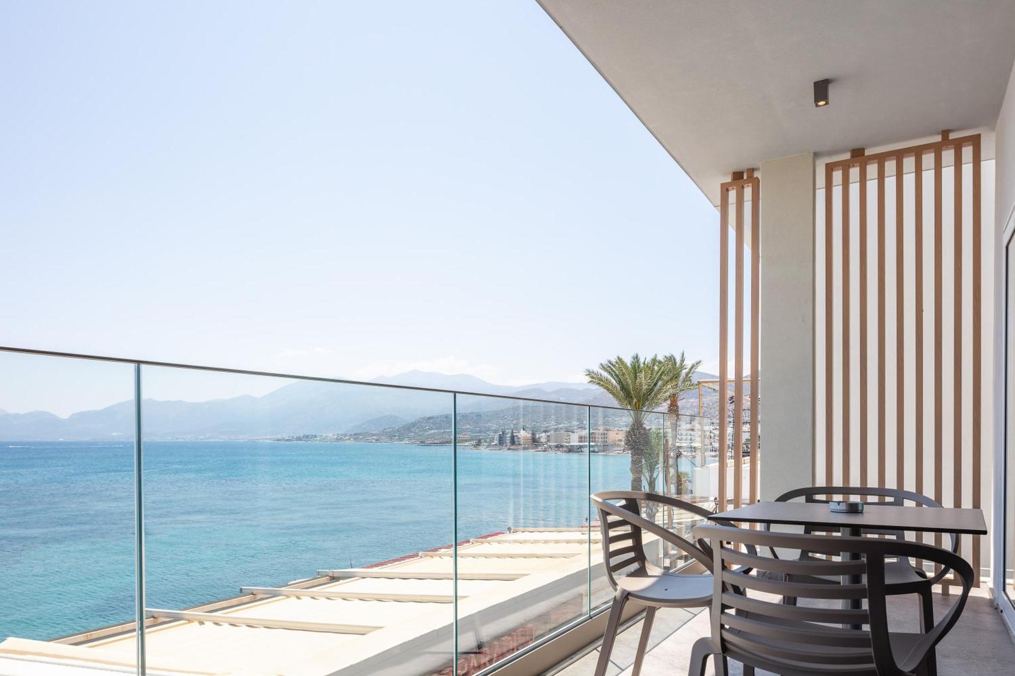 Skipper Beachfront Suites Hersonissos  Exterior foto