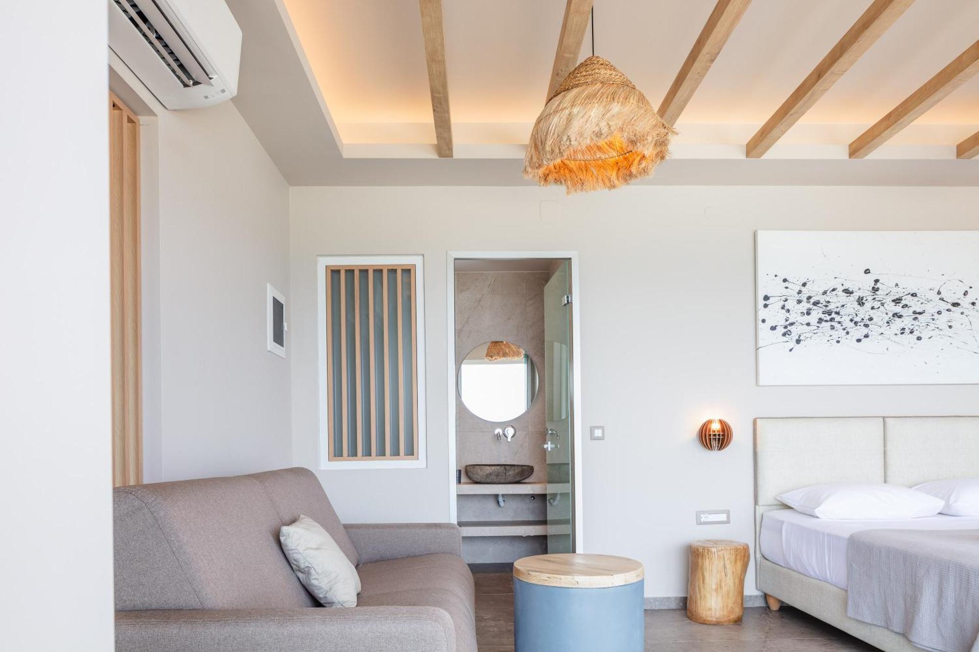 Skipper Beachfront Suites Hersonissos  Exterior foto