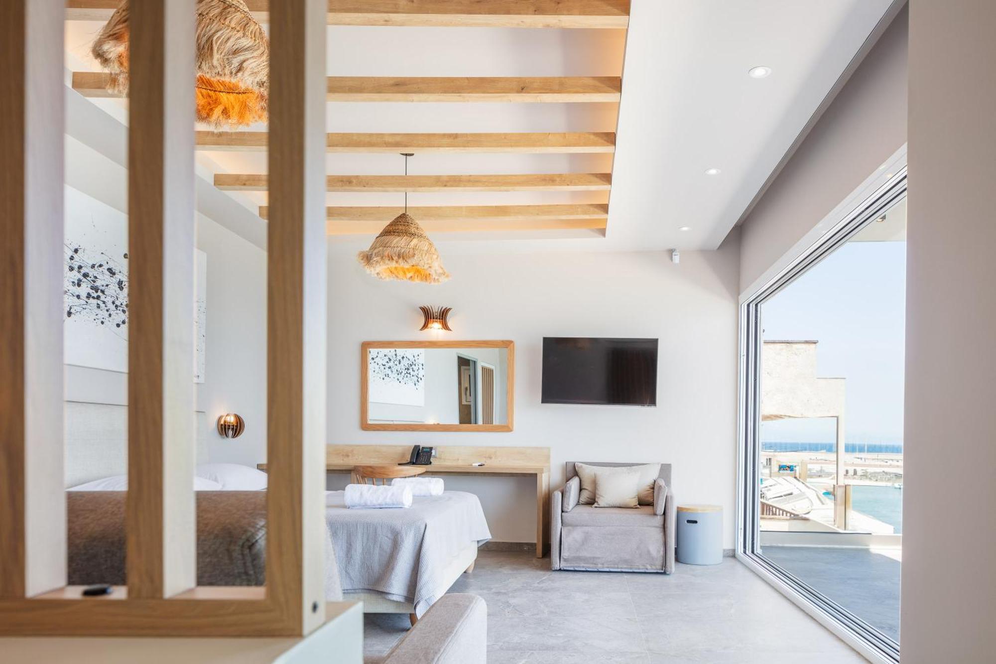 Skipper Beachfront Suites Hersonissos  Exterior foto