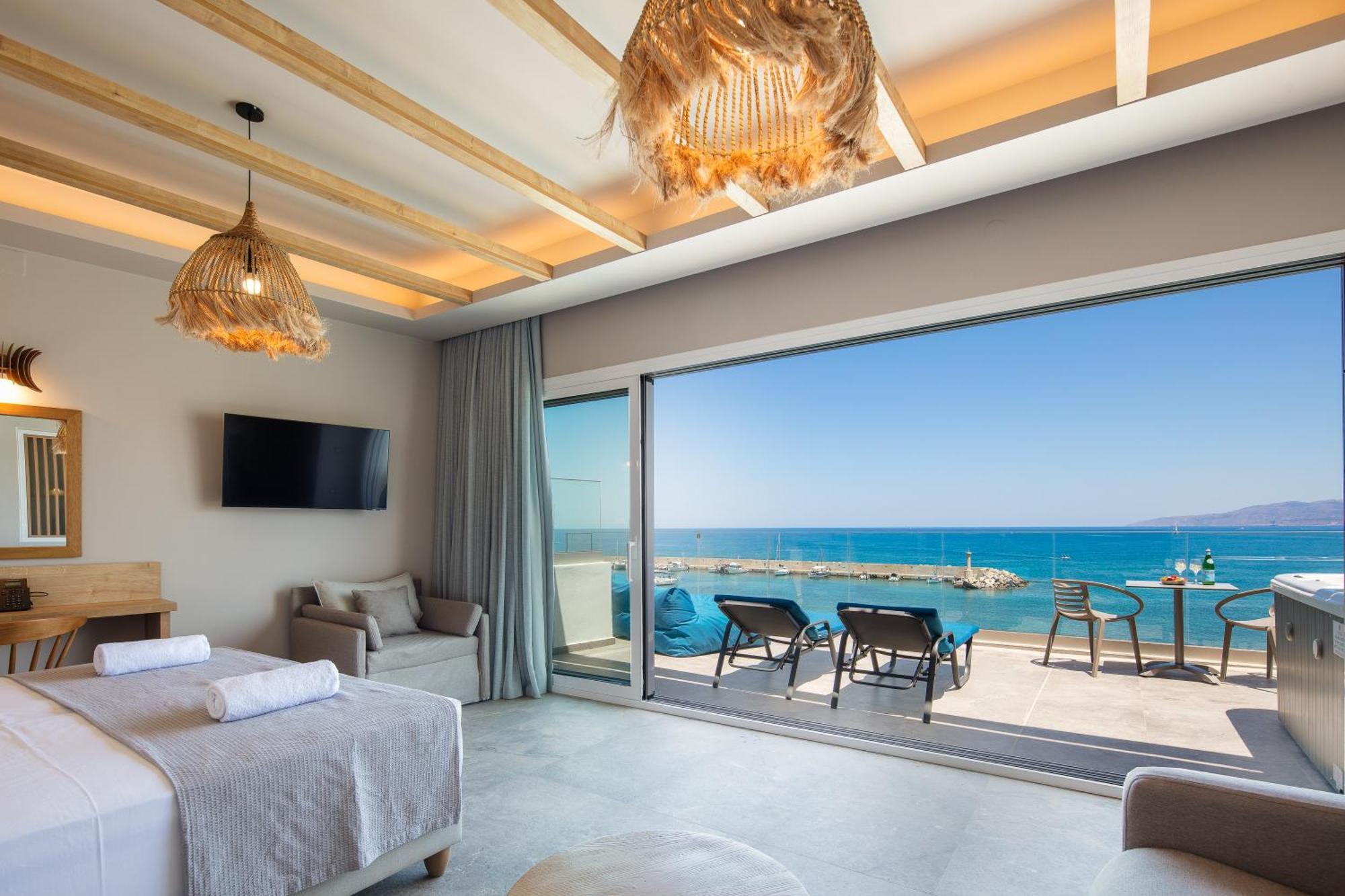 Skipper Beachfront Suites Hersonissos  Exterior foto